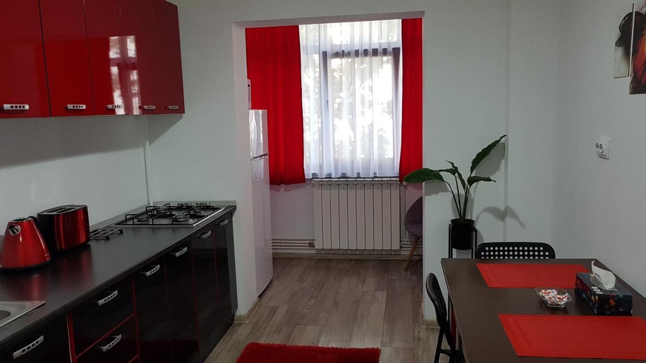 Mary Apartment Galaţi Exterior foto